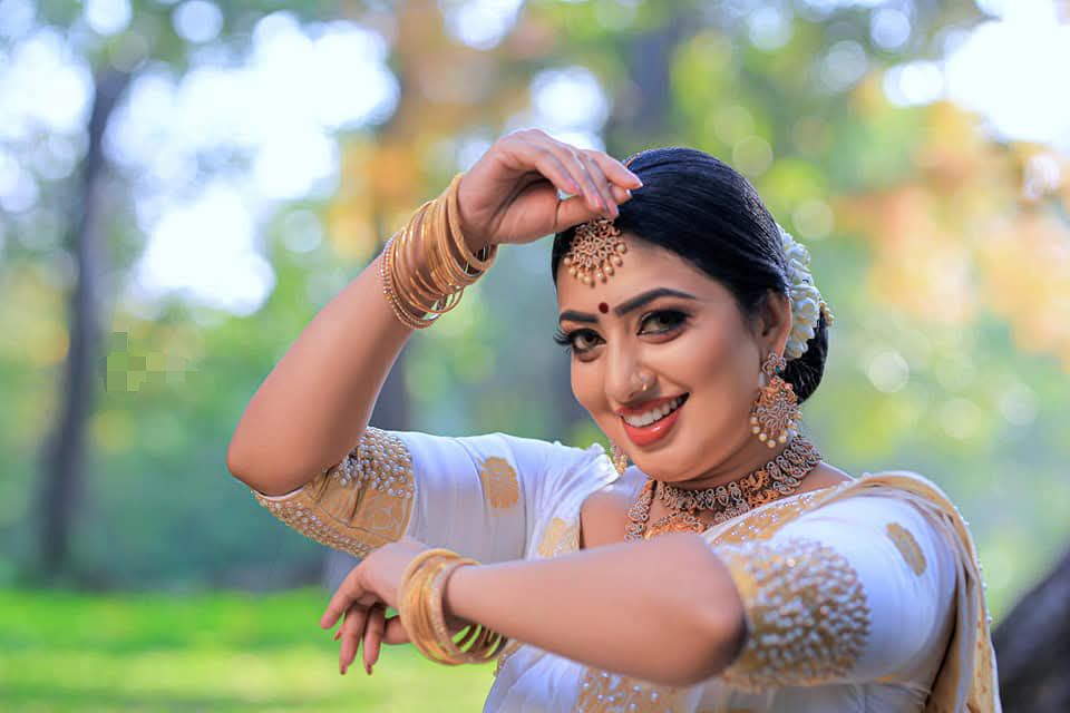 home-service-makeup-dubai-muba-makeup- BRIDAL MAKEUP DUBAI (13)